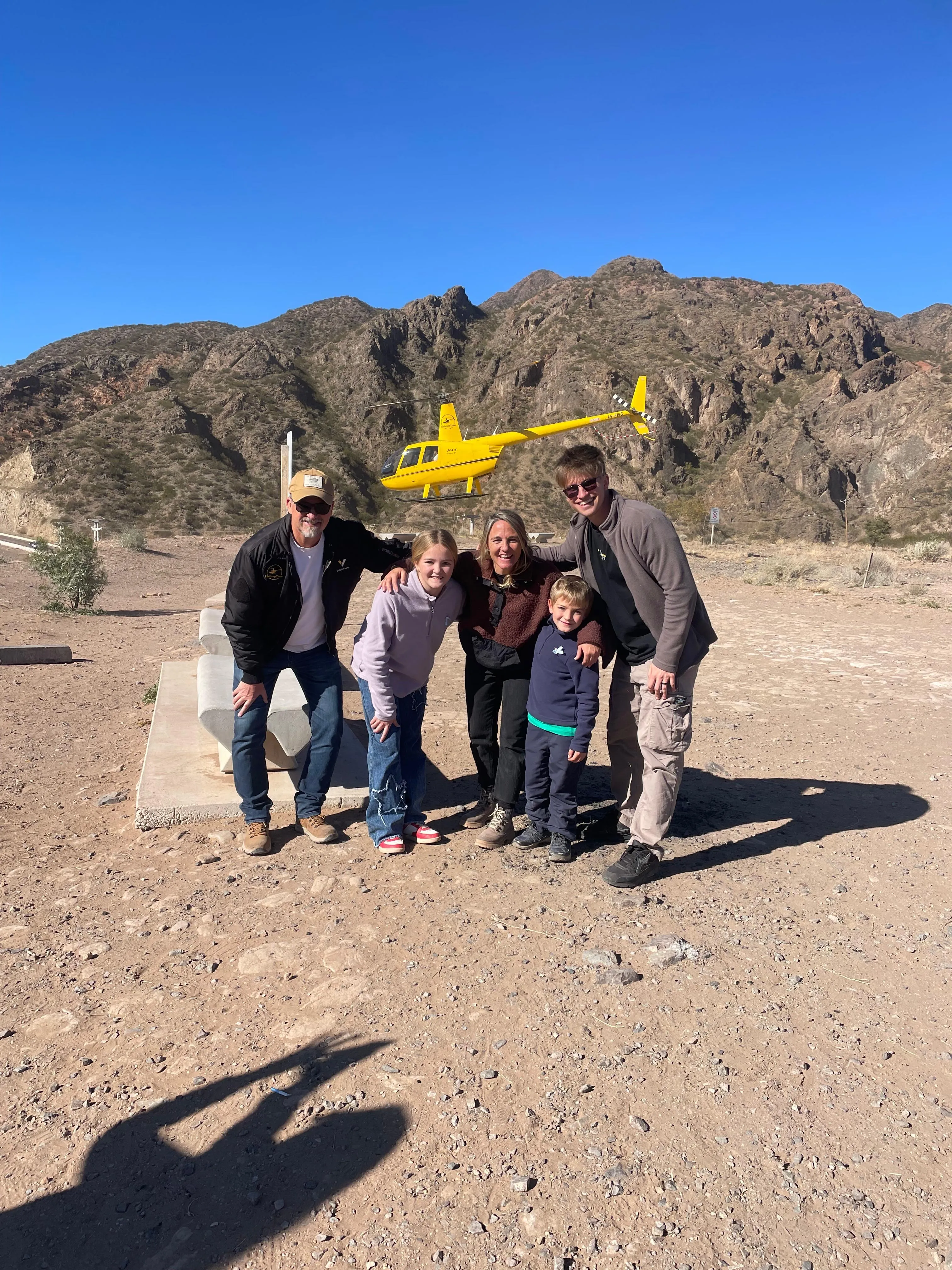 Helicóptero preparado para experiencia bautismo en Potrerillos